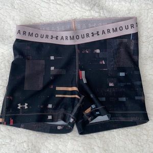 patterned under armor spandex shorts